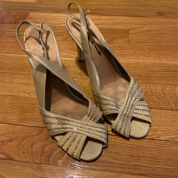 Nina | Shoes | Gold Nina Slingback Peep Toe Heels | Poshmark